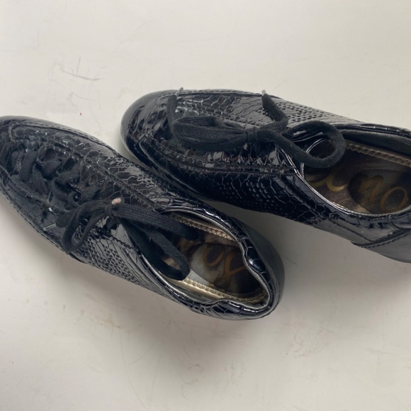 Hogan black patent leather shoes size 6.5 - Picture 3 of 5